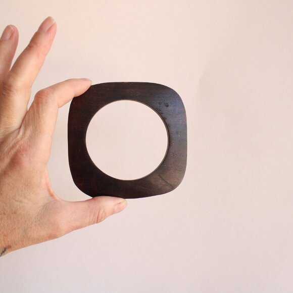 Vintage Bangle Bracelet, Brown Wood Carved Stacking Bracelet Boho Tribal Jewelry - Picture 6 of 10